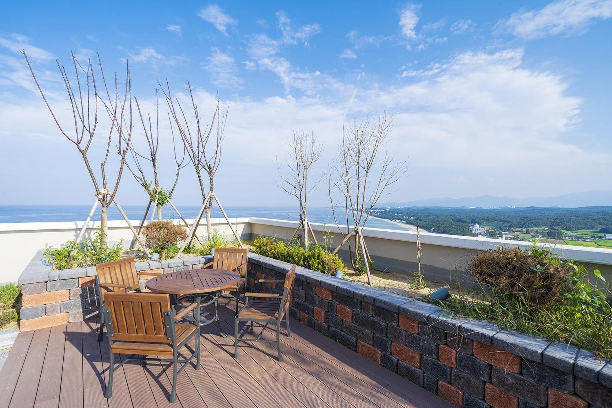 Hotel Chonpines Ocean 4*